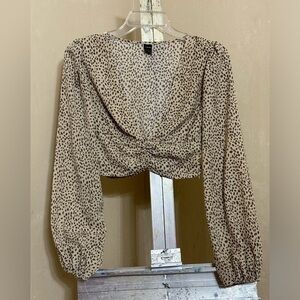 SHEIN PALE CHEETAH PRINT  LONG SLEEVE CROP TOP SZ SMALL